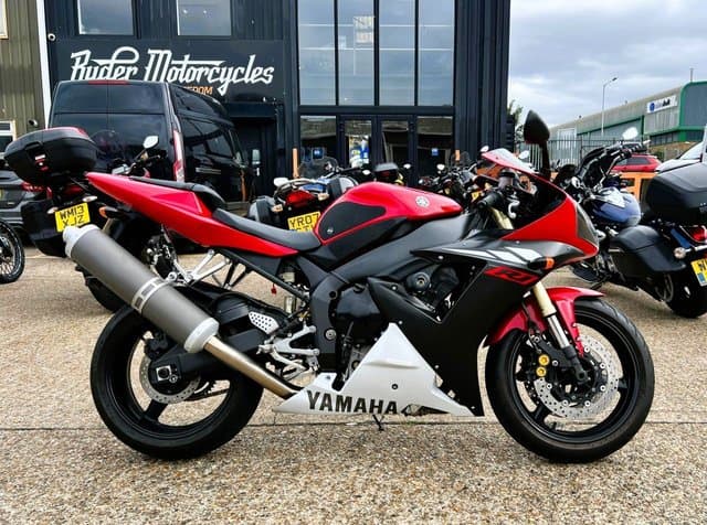 2011 Ducati M696+